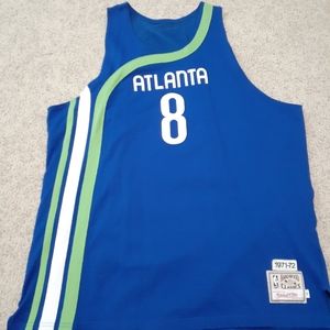 Throwback Walt Bellamy Atlanta Hawks jersey
